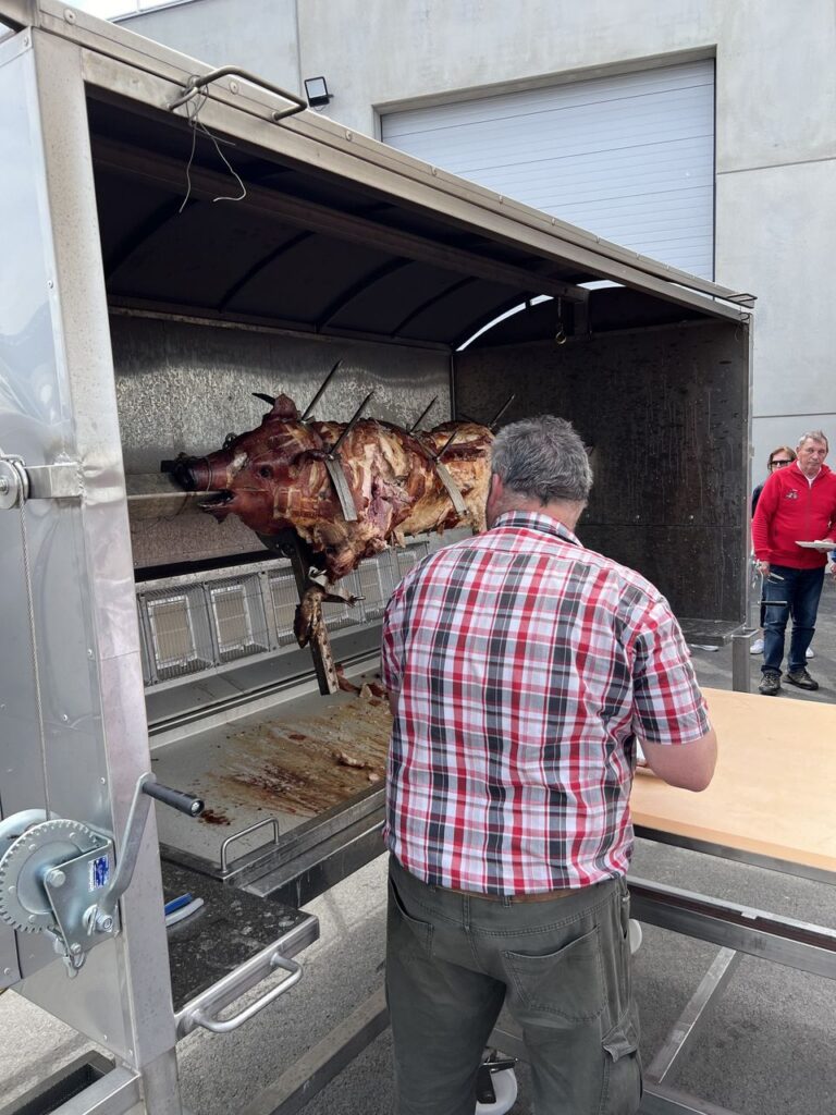 Mehr über den Artikel erfahren Saugrillen im Seewinkel